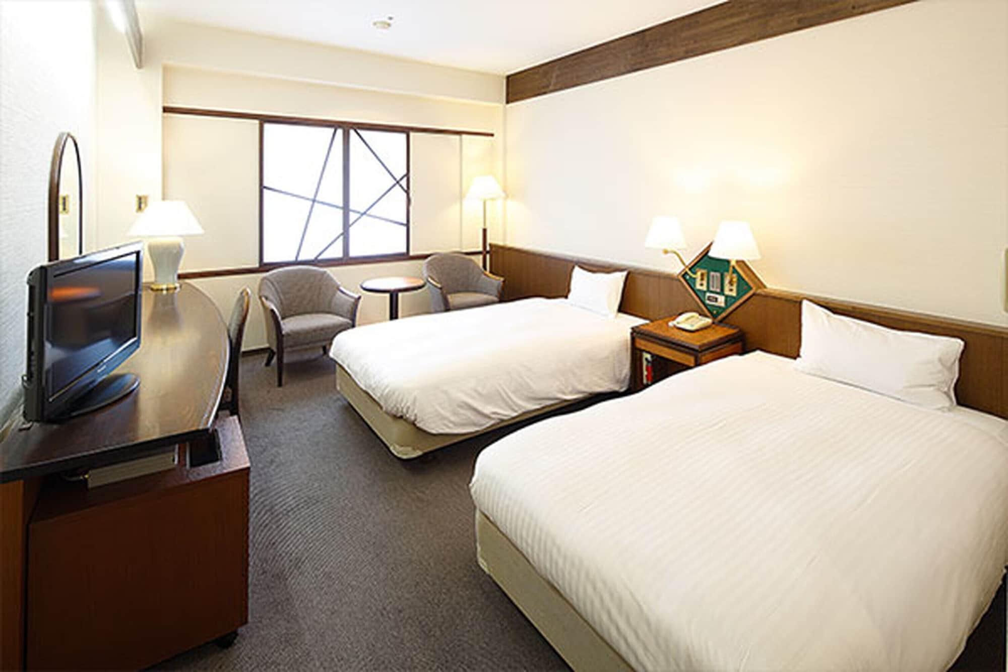 Hotel New Omi Omihachiman Buitenkant foto