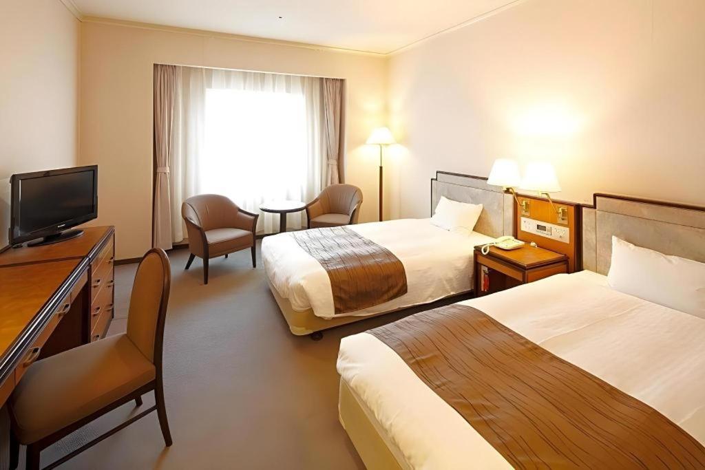 Hotel New Omi Omihachiman Buitenkant foto