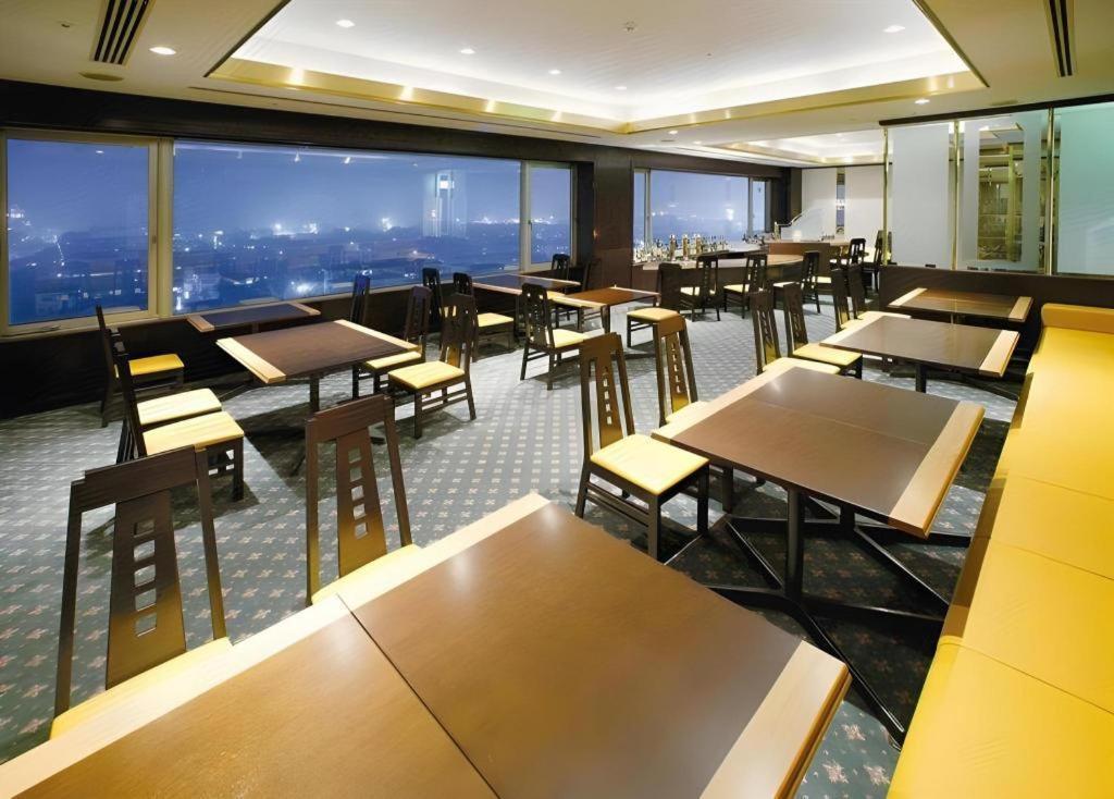 Hotel New Omi Omihachiman Buitenkant foto